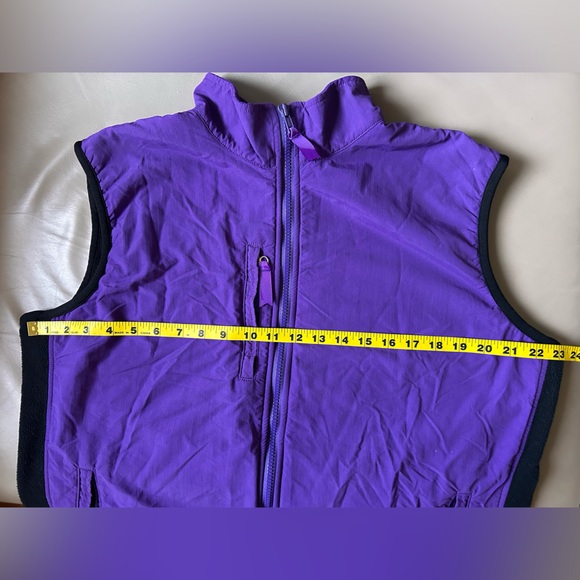 MEC warm outdoor vest - Picture 4 of 11